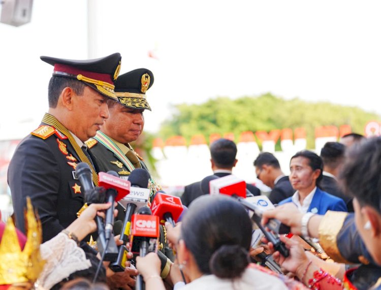 Kapolri dan Panglima TNI Apresiasi Antusiasme Warga dalam Upacara HUT RI ke-80 di Istana